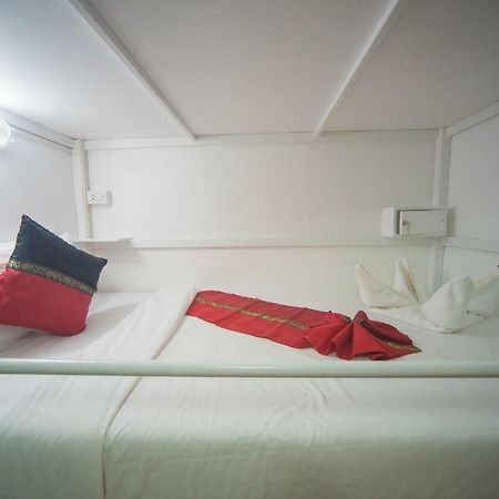 Panda Hostel Phuket (Adults Only) Patong Exterior photo