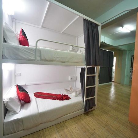 Panda Hostel Phuket (Adults Only) Patong Exterior photo