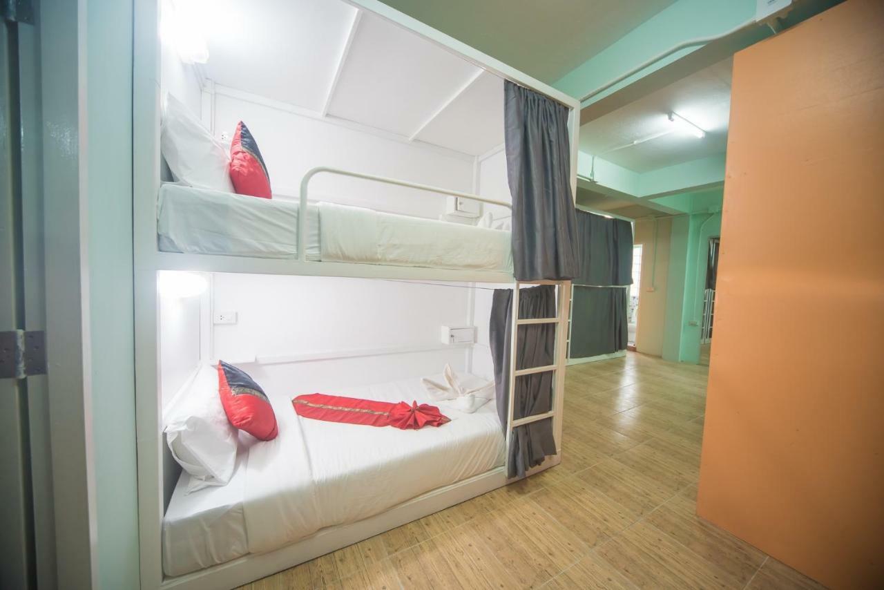 Panda Hostel Phuket (Adults Only) Patong Exterior photo