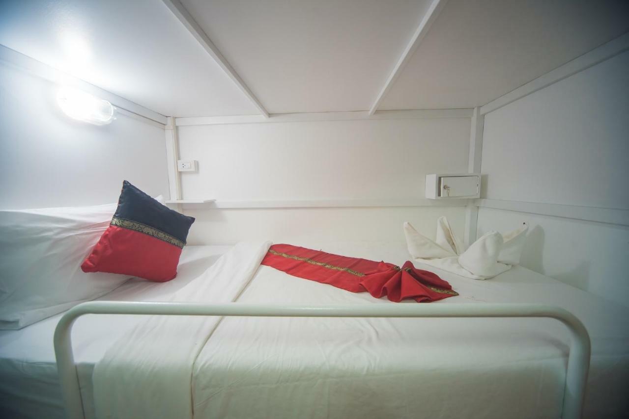 Panda Hostel Phuket (Adults Only) Patong Exterior photo