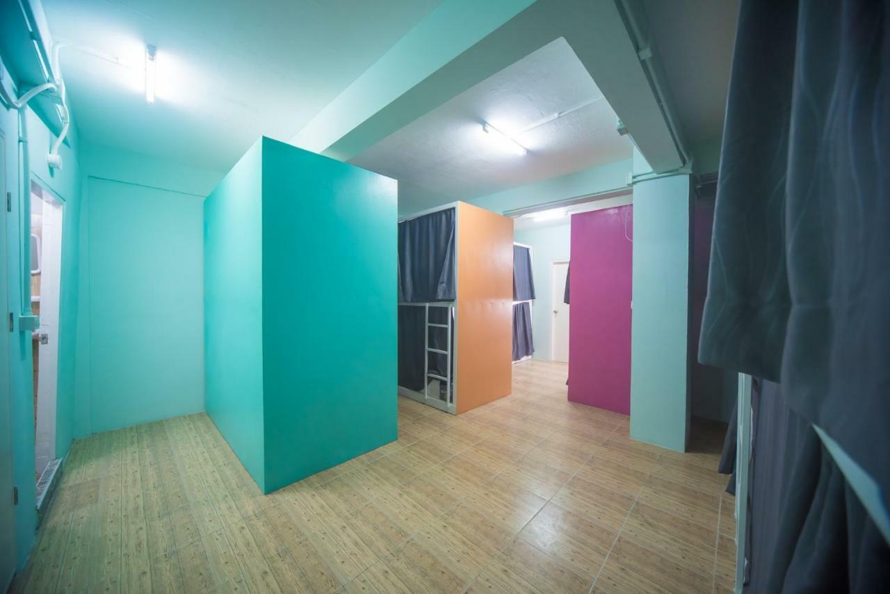 Panda Hostel Phuket (Adults Only) Patong Exterior photo
