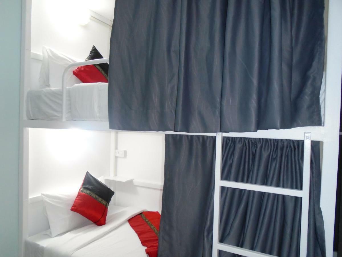 Panda Hostel Phuket (Adults Only) Patong Exterior photo