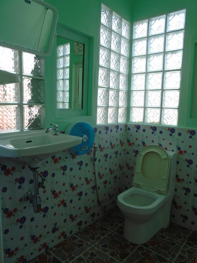 Panda Hostel Phuket (Adults Only) Patong Exterior photo